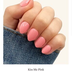 Kiss Me Pink Polish Pops